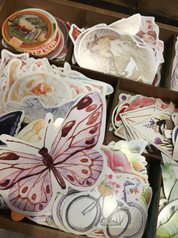 Shaped Card Postcard butterflies, flowers etc