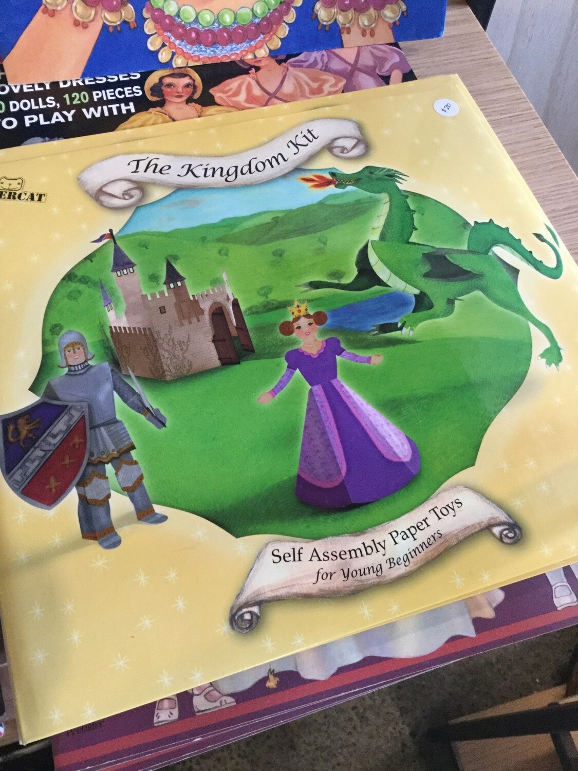 The Kingdom Kit Papercat Paper Toy
