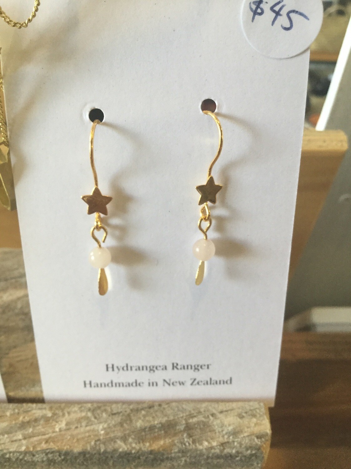 Hydrangea Ranger Earrings Star & quartz Stone Gold Plated
