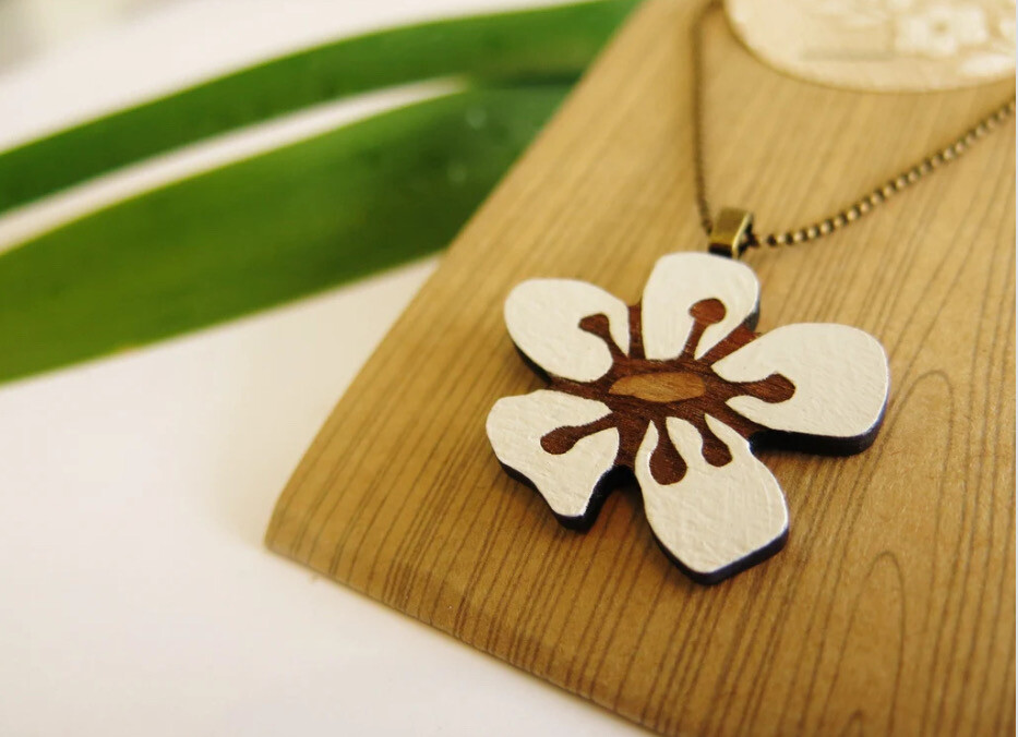 Natty Rimu Wood Necklace, Style: Manuka necklace