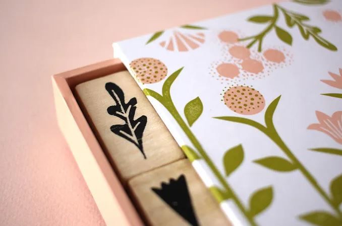Stamp Set Large 25 Stamps + 2 Ink Pads