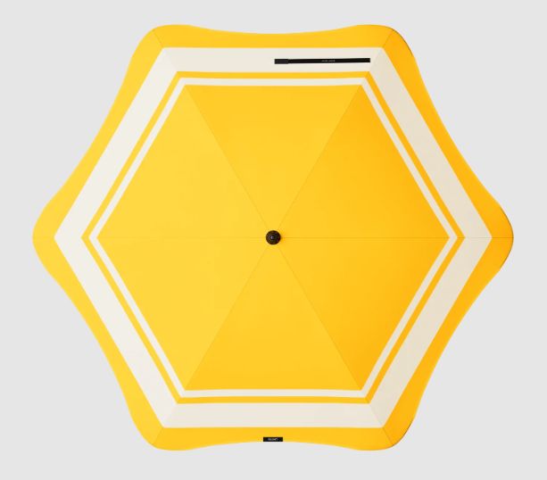 BLUNT Beach Umbrella