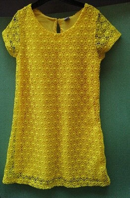 Yellow lace dress 8yrs old