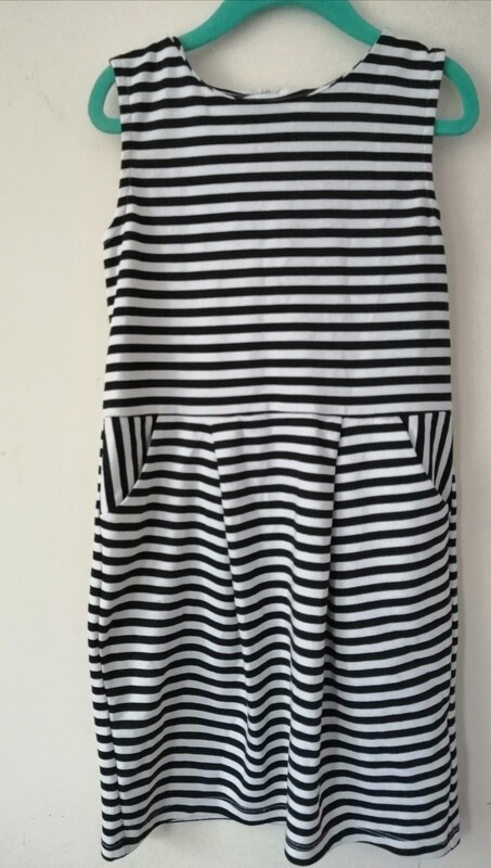 H & M stripes dress age 6-8yrs