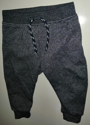 Primark pants age 9-12MTHS