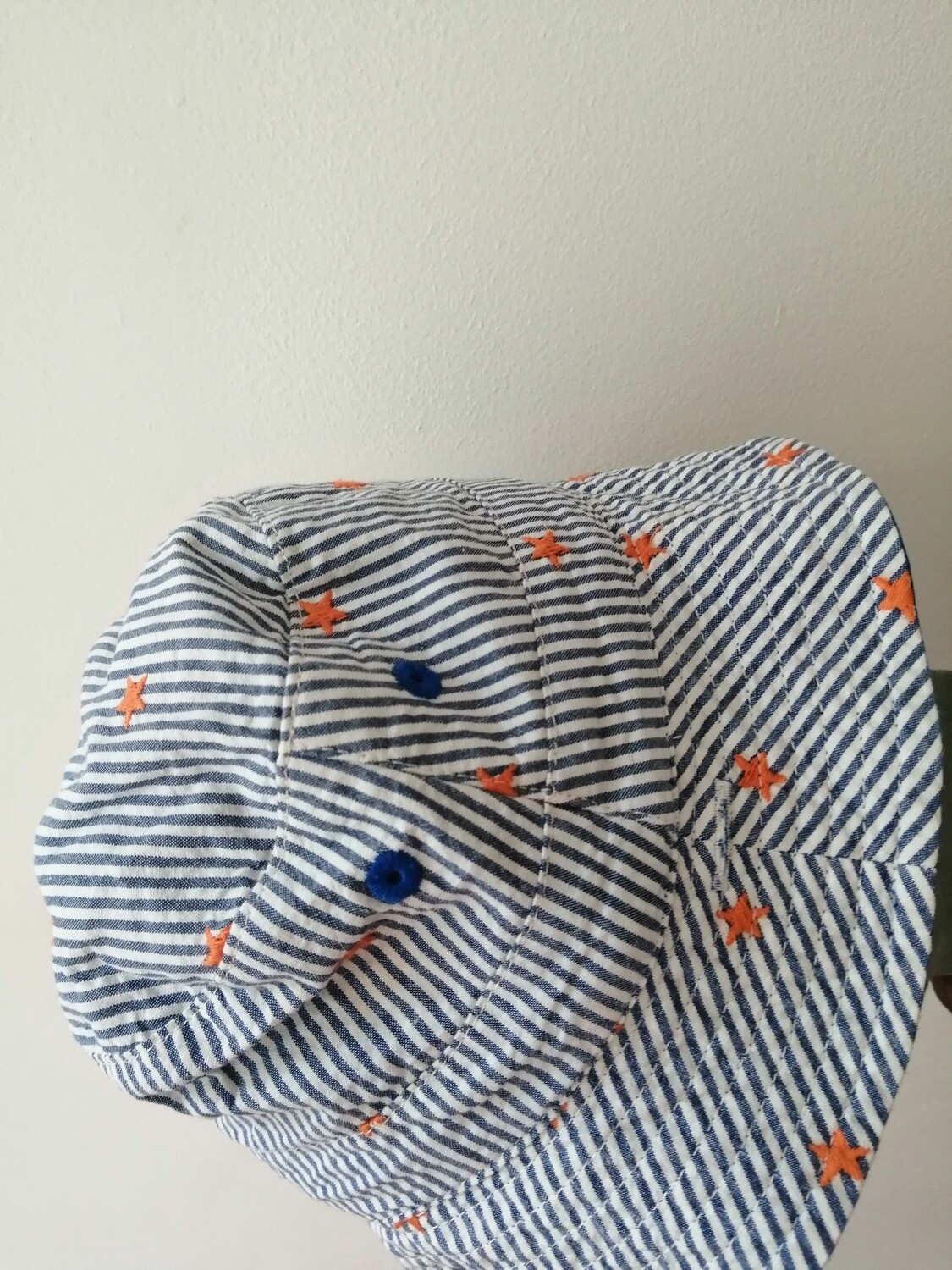 M&S kids hat age 18-36M