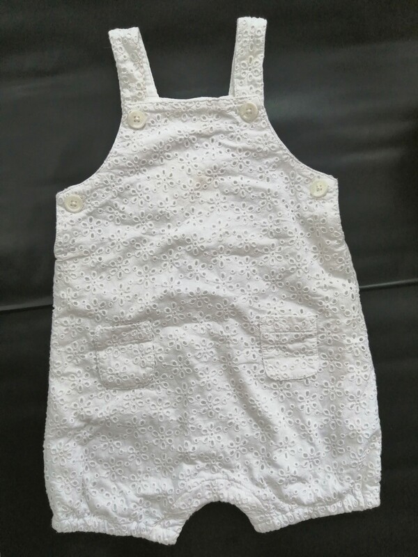 Unbranded white Dungaree age 6-9Months