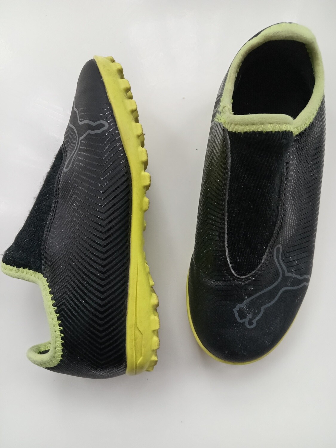 Puma football  kids shoes size UK 11