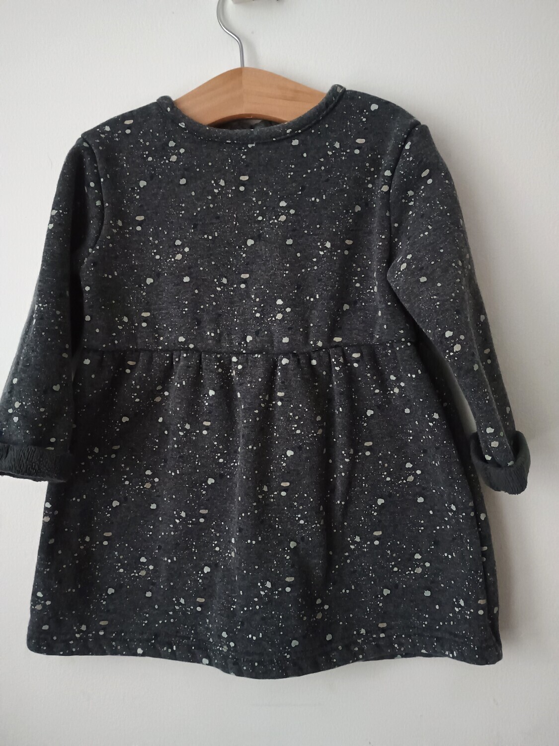 Gray spotted dress age 2-3yrs old