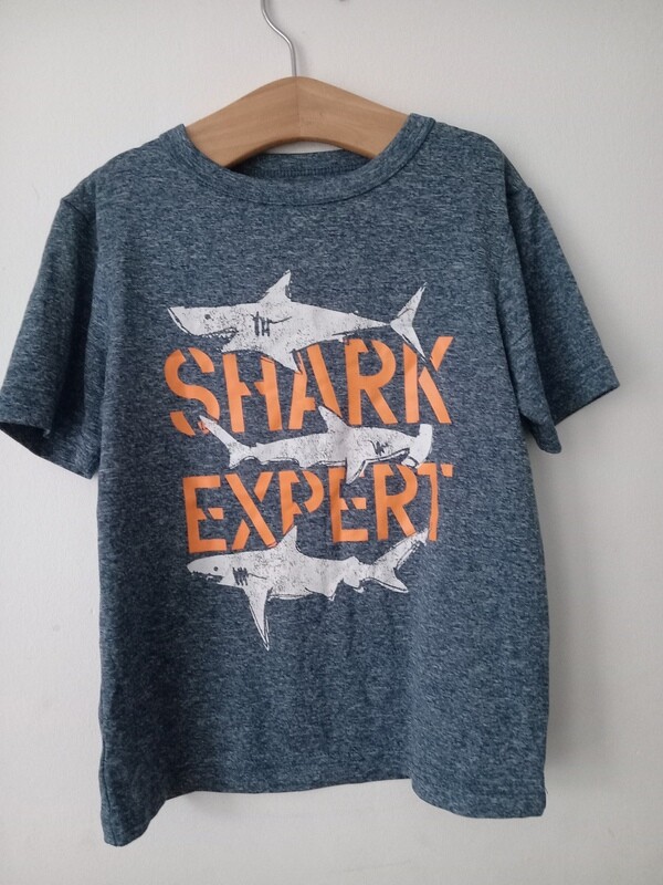 Shark expert T-Shirt age 4yrs old