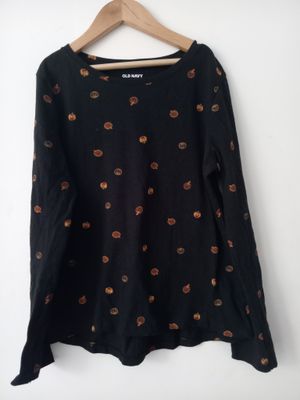 Old Navy T-Shirt  age 10-12yrs old