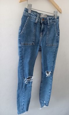 New look 915 skinny jeans age 9yrs old