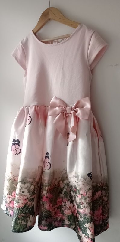 H&M Pink floral dress age 8-10yrs old