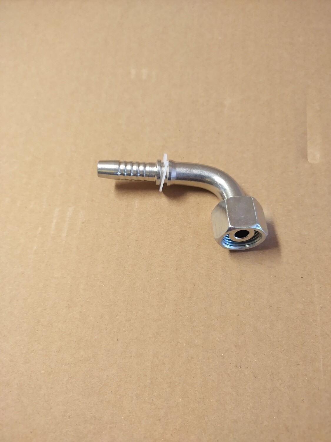 Letkuliitin M22x1,5 (15L)sisäkierre 90 kulma, letkukara 3/8"