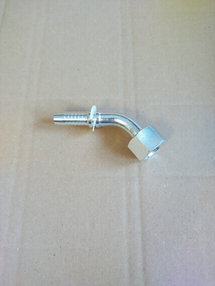 Letkuliitin M22x1,5 (15L)sisäkierre 45 kulma, letkukara 1/2"