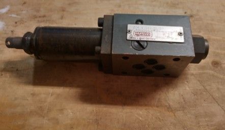 Cetop 3 venttiilit (3kpl) (käytetty)