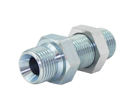 Läpivientiliitin 3/8"