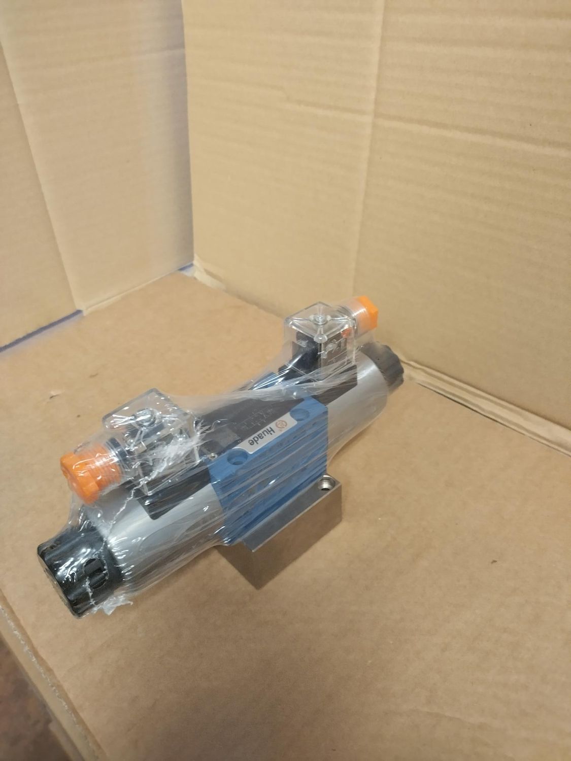 Cetop 3 G kara pohjalähdöt 1/2"