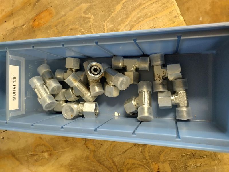 12L haaraliittimiä 12L haaraliittimiä