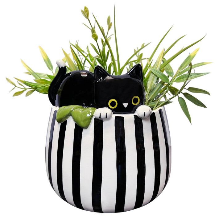Peek-A-Boo Kitty Planter