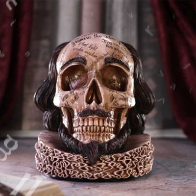 #32N Shakespeare's Legacy Skull 6.3"