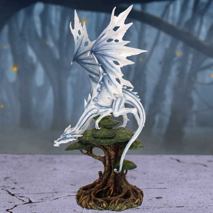 #75N Sapiens White Dragon on Tree 22&quot;