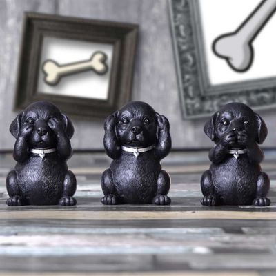 #29N Three Wise Labradors