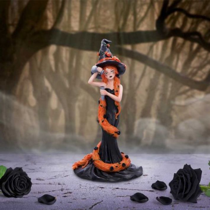 #47N Cinnamon Sugar &amp; Spice Witch Figurine