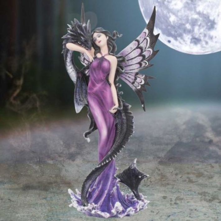 #72N Guardians Embrace Figurine Dark Fairy Dragon