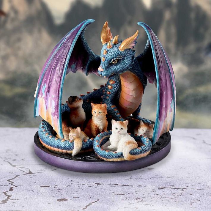 #100N Foster Family Dragon and Cats
