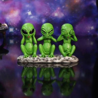 #232N Three Wise Martians