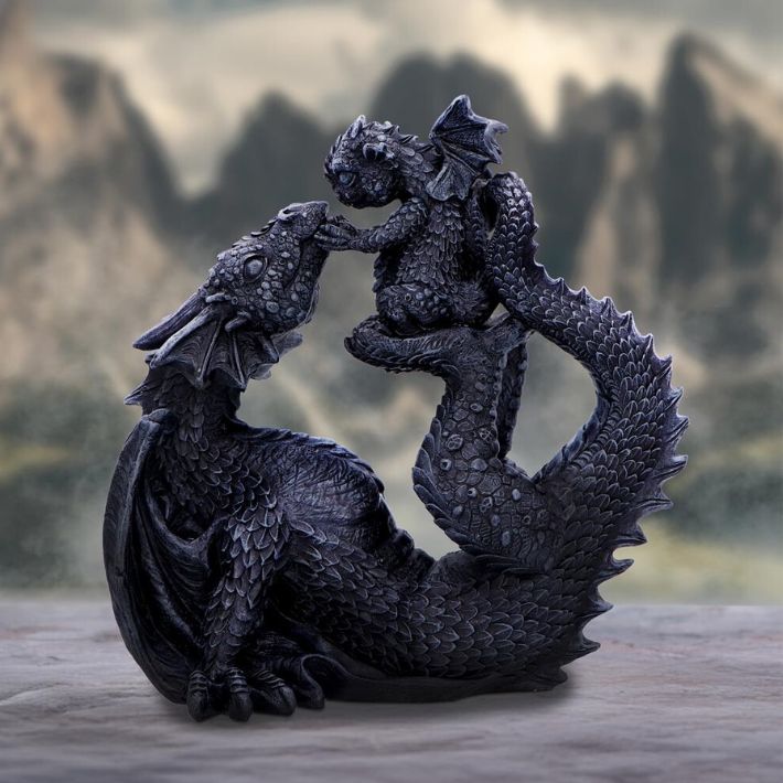 #385N Black Drakaina and Dragonling Figurine