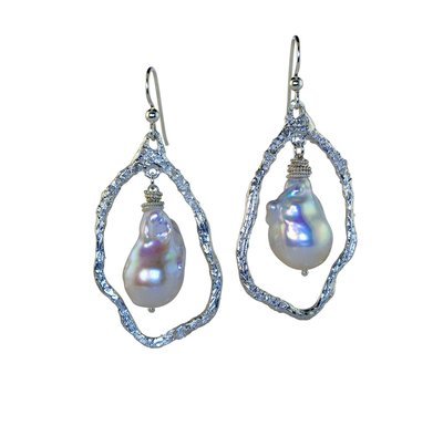 Creeping Vine Pearl Earrings