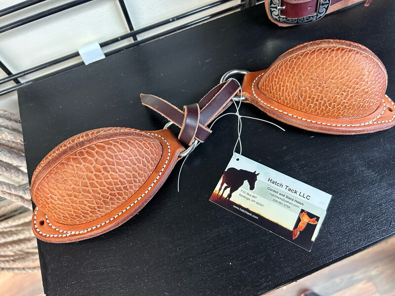 Beavertail bucking rolls