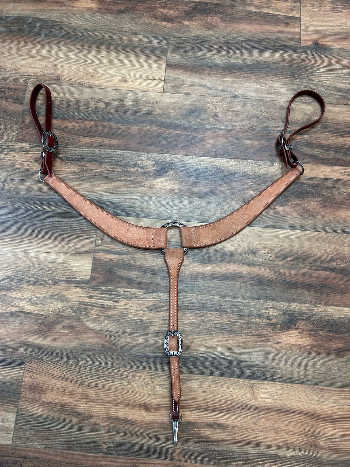 Roughout breastcollar