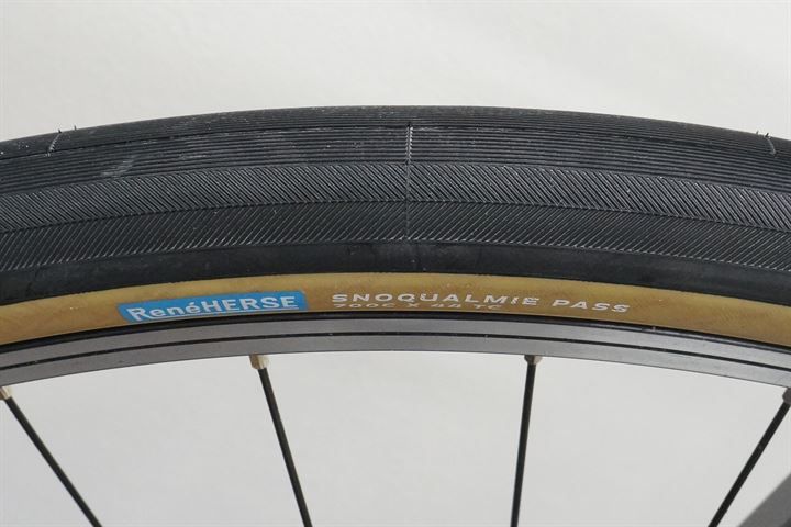 Rene Herse Snoqualmie Pass TC Tire - Tubeless, Folding, 700 x 44mm