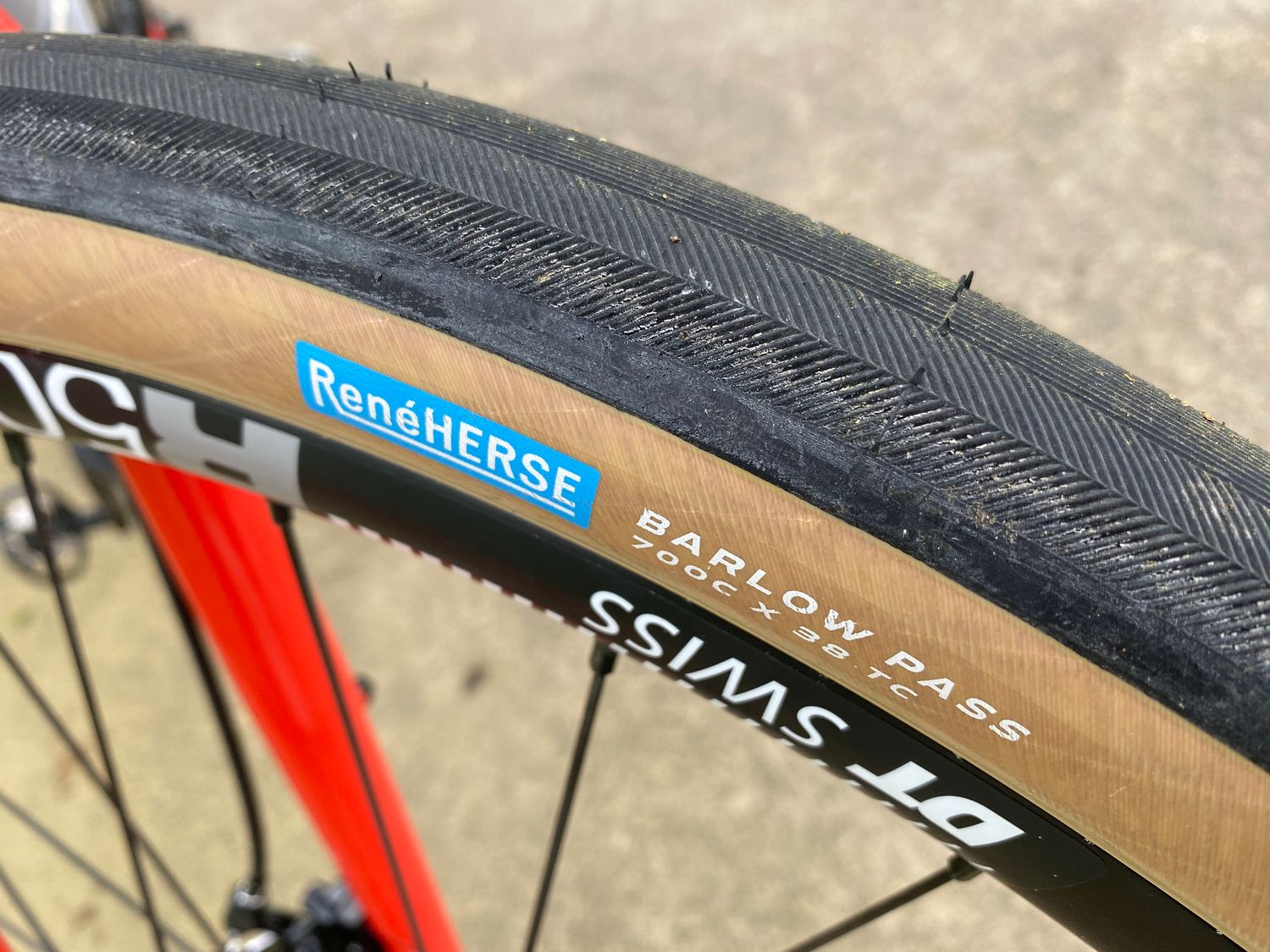 Rene Herse Barlow Pass TC Tire - Tubeless, Folding, 700 x 38mm