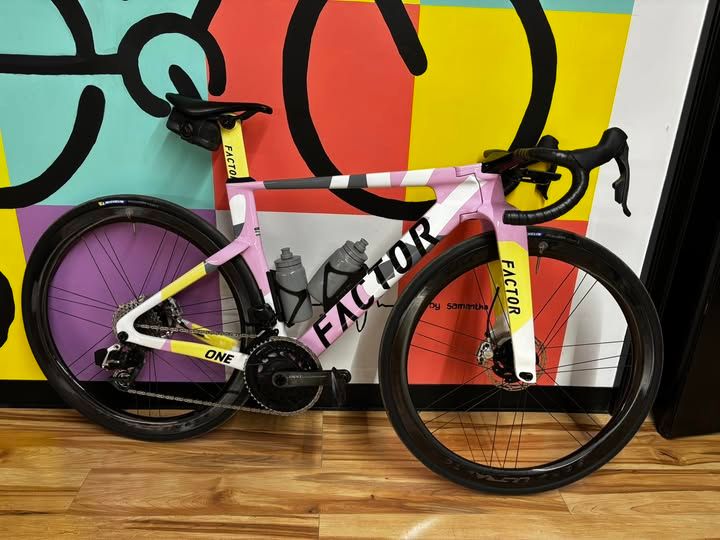 Michelin Power Cup Clincher Tire - TUBED Version