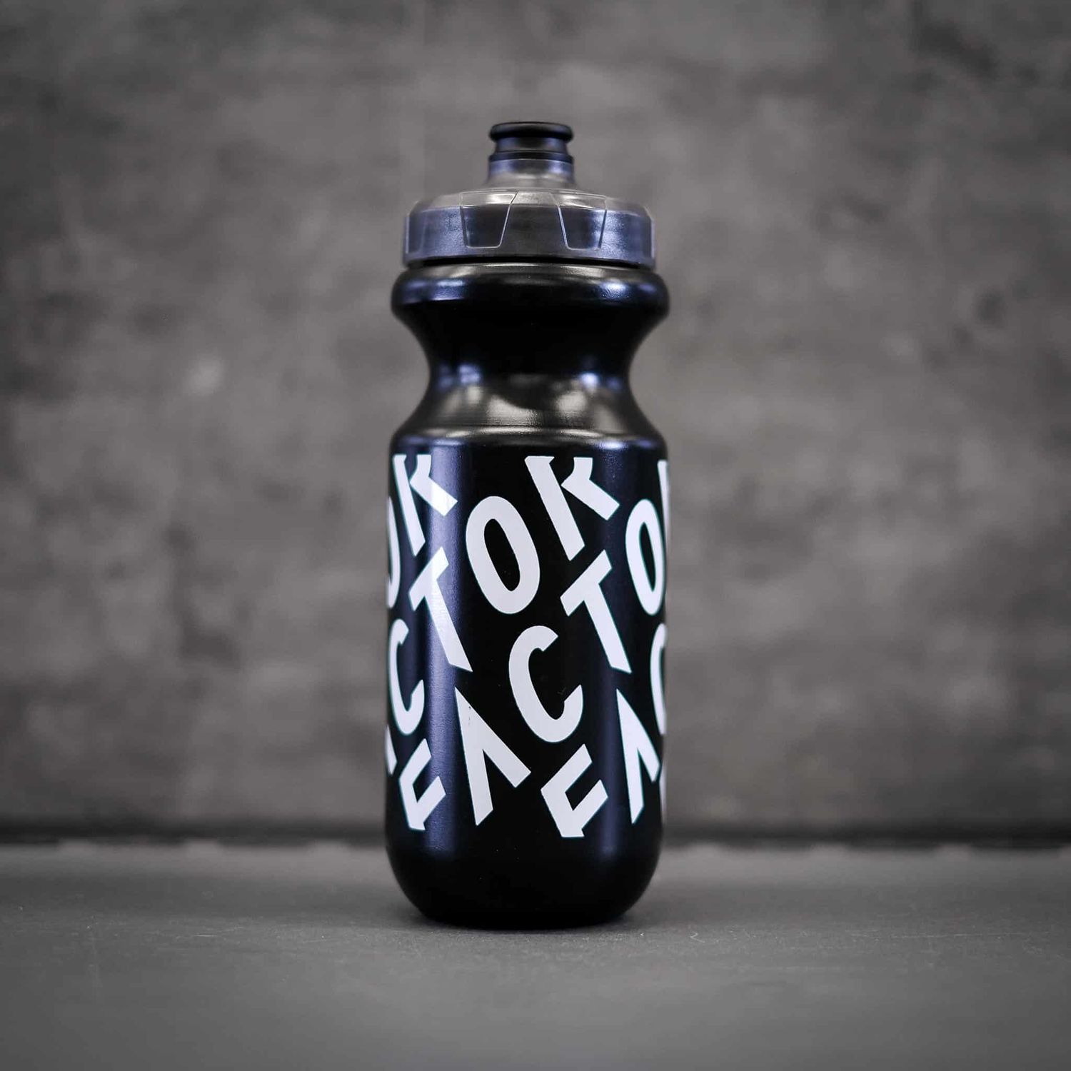 Factor Water Bottle 550ml Black