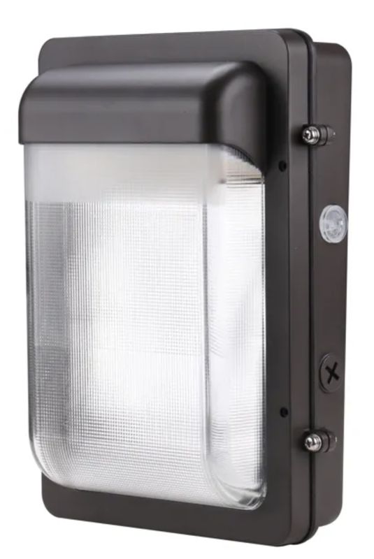 Low Profile Wall Pack Size 1 Lumen Selectable (1,940-3,250 lumens 15W-20W-25W) Color Selectable 3000K-4000K-5000K Photocell-Enable/Disable 120-277VAC Bronze