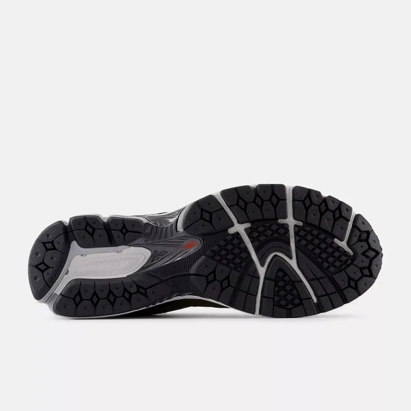 New Balance 2002R