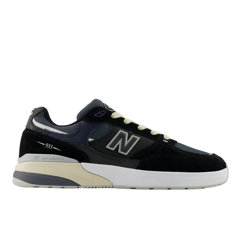 NB Numeric Andrew Reynolds 933 Wide