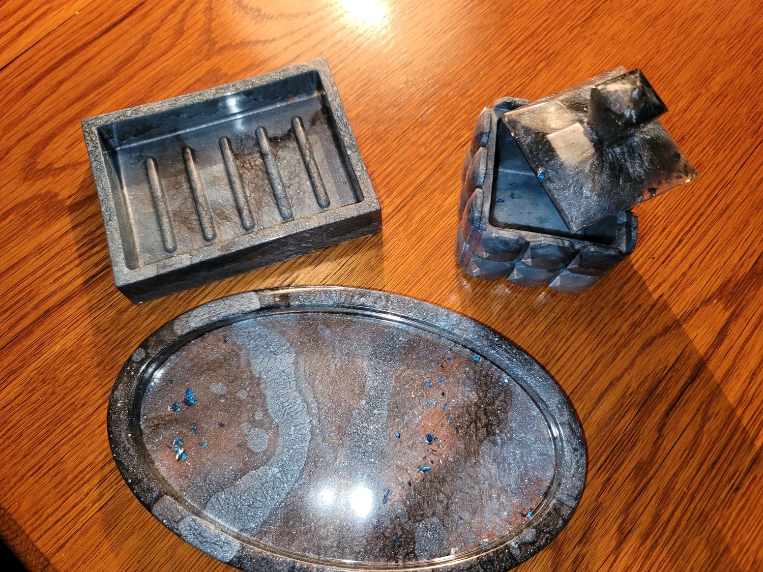 3 Piece Masculine Bathroom Set