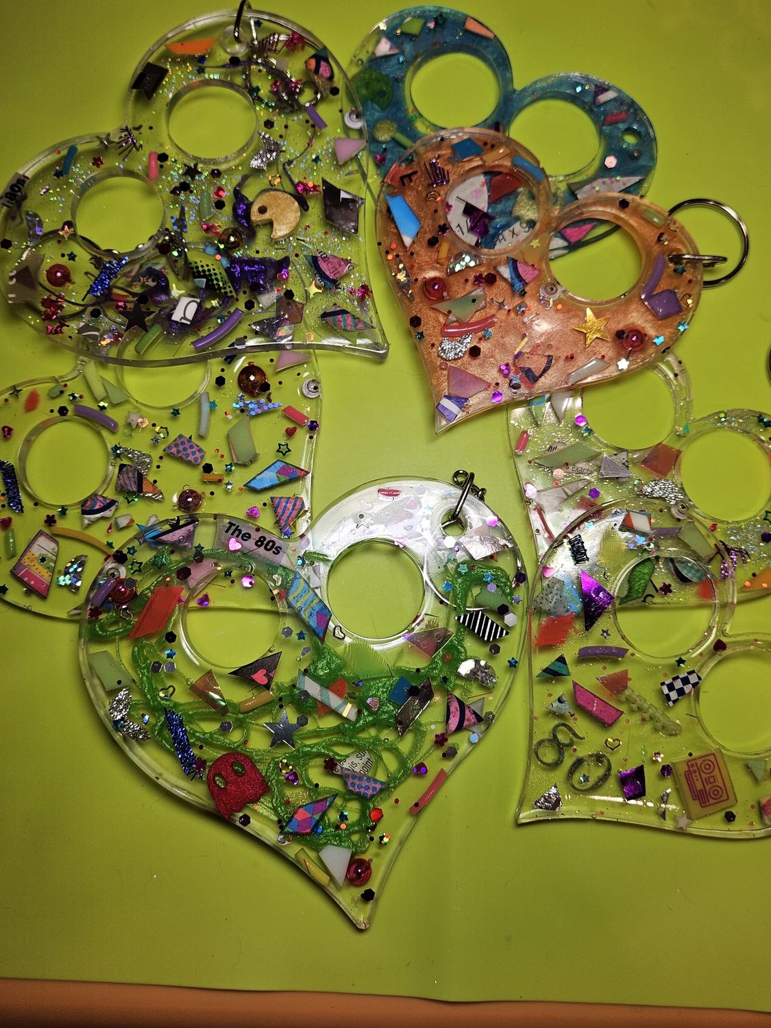 80&#39;s Defense Key Chains