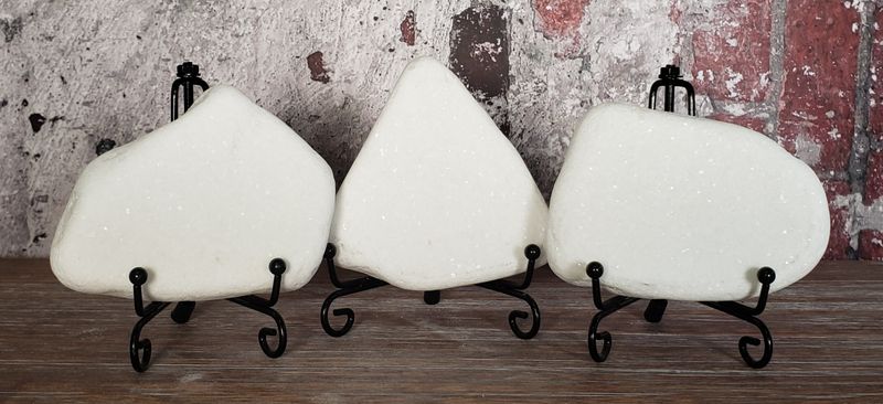3 small Santorini stones