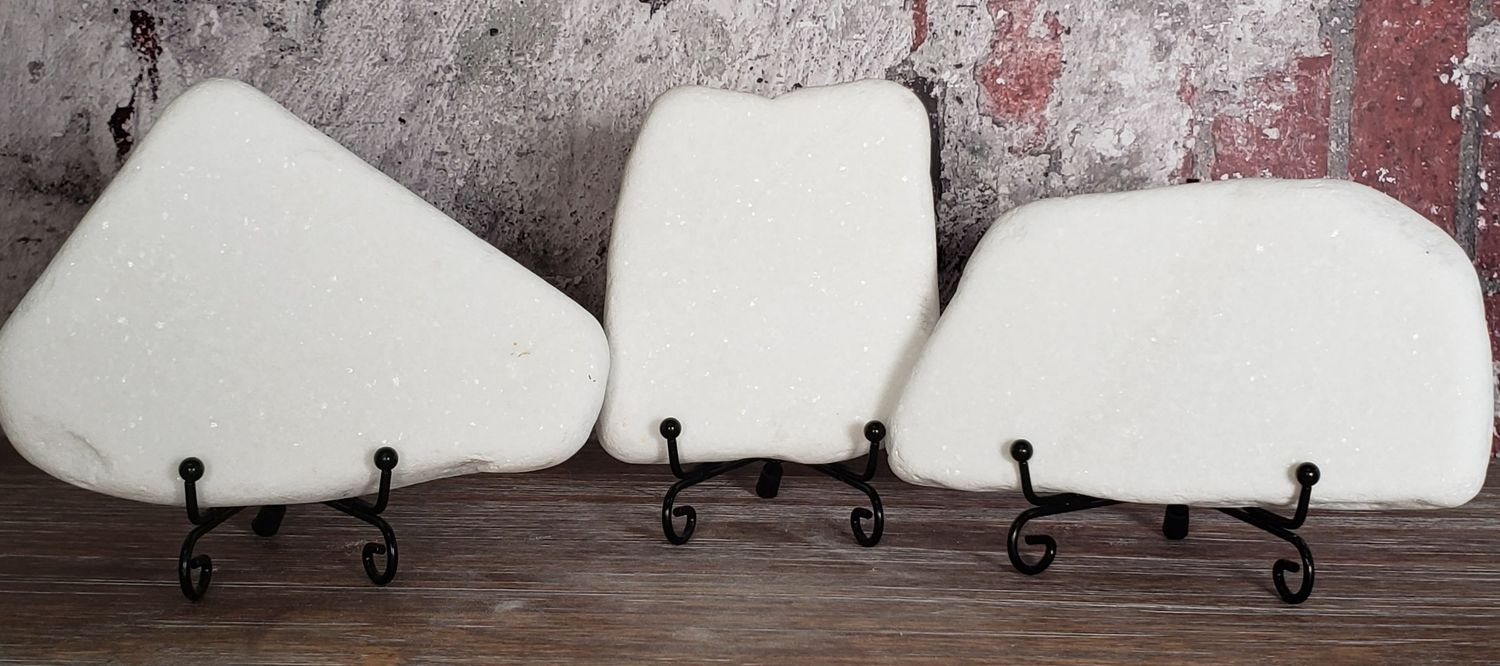 3 medium Santorini stones
