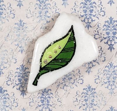 Green leaf santorini magnet