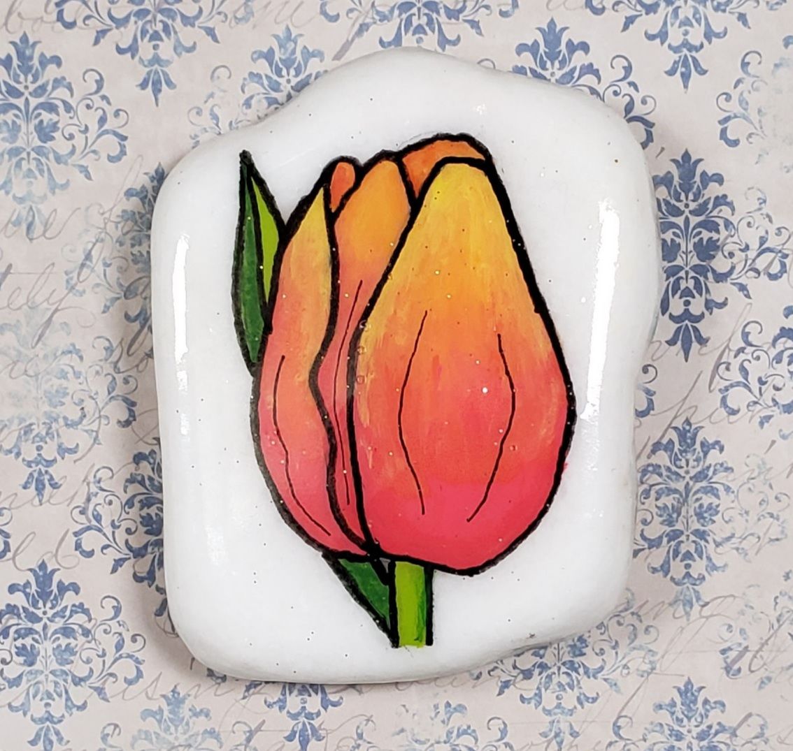 Golden tulip magnet