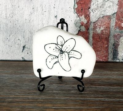 Lily engraved Santorini stone