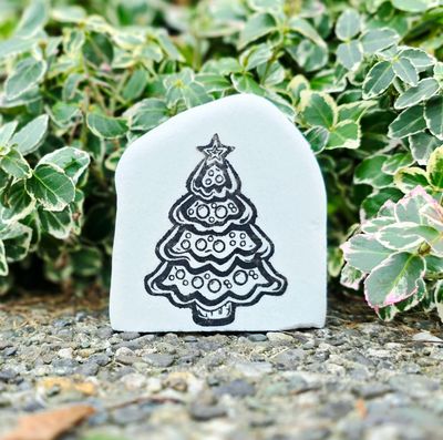 Frosted Gingerbread Tree